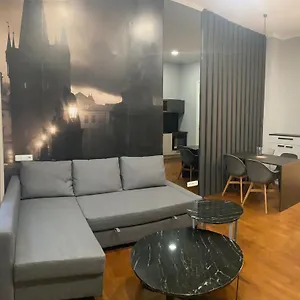 https://holec-apartments.praguehotelsweb.com